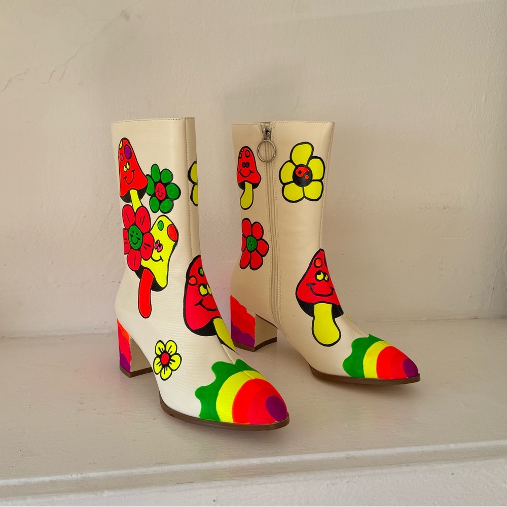 𓆩♡𓆪 Hand Painted Mushroom & Flower Leather Go-Go Boots 𓆩♡𓆪